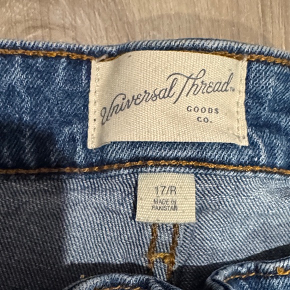 Universal thread Jeans - Picture 3 of 4